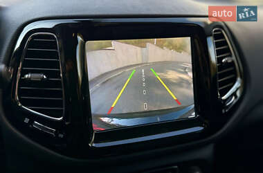 Позашляховик / Кросовер Jeep Compass 2018 в 