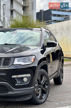 Внедорожник / Кроссовер Jeep Compass 2019 в 