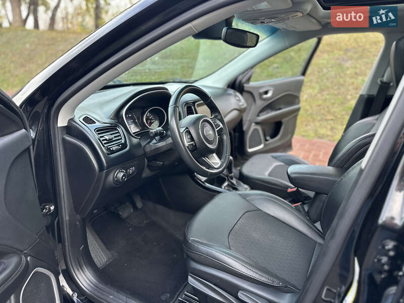 Позашляховик / Кросовер Jeep Compass 2019 в Києві фото 23 Позашляховик / Кросовер Jeep Compass 2019 в Києві