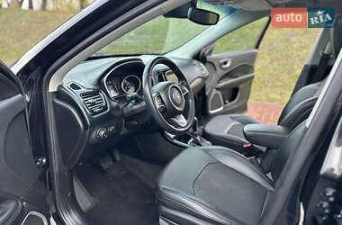Внедорожник / Кроссовер Jeep Compass 2019 в 