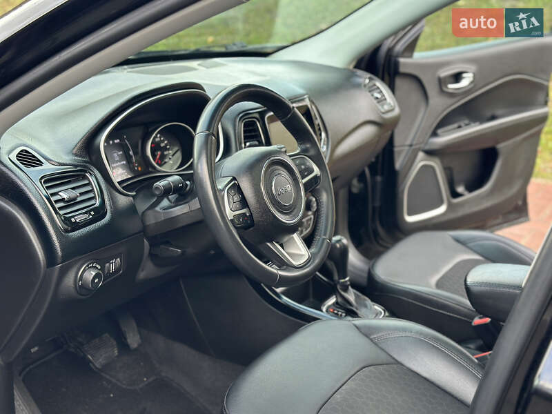 Позашляховик / Кросовер Jeep Compass 2019 в Києві фото 28 Позашляховик / Кросовер Jeep Compass 2019 в Києві