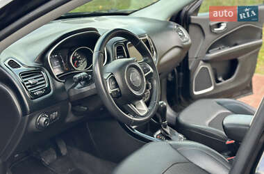 Внедорожник / Кроссовер Jeep Compass 2019 в 