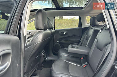 Внедорожник / Кроссовер Jeep Compass 2019 в 