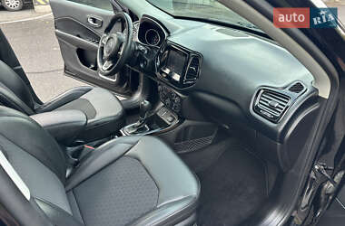 Внедорожник / Кроссовер Jeep Compass 2019 в 