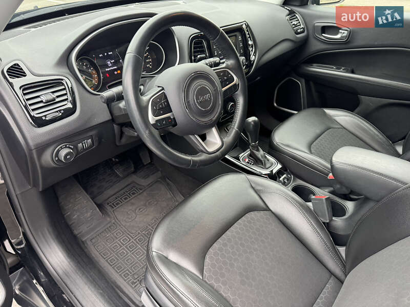 Позашляховик / Кросовер Jeep Compass 2018 в Києві фото 24 Позашляховик / Кросовер Jeep Compass 2018 в Києві