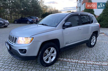 Позашляховик / Кросовер Jeep Compass 2011 в 
