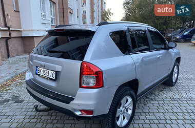 Позашляховик / Кросовер Jeep Compass 2011 в 