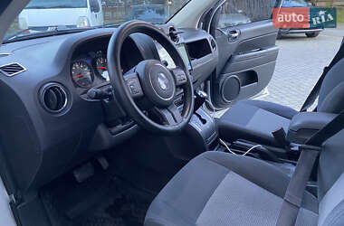 Позашляховик / Кросовер Jeep Compass 2011 в 
