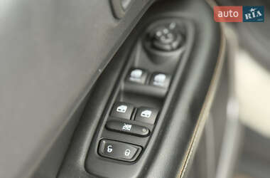 Позашляховик / Кросовер Jeep Compass 2017 в  фото 15 Позашляховик / Кросовер Jeep Compass 2017 в