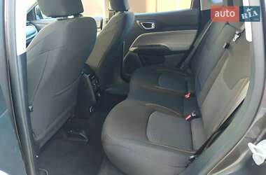Внедорожник / Кроссовер Jeep Compass 2022 в 