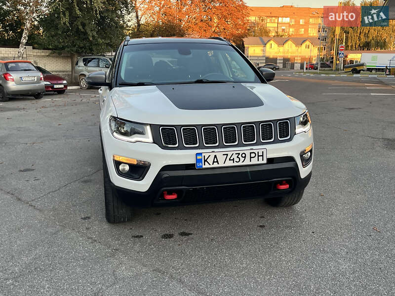Внедорожник / Кроссовер Jeep Compass 2019 в Киеве фото 3 Внедорожник / Кроссовер Jeep Compass 2019 в Киеве