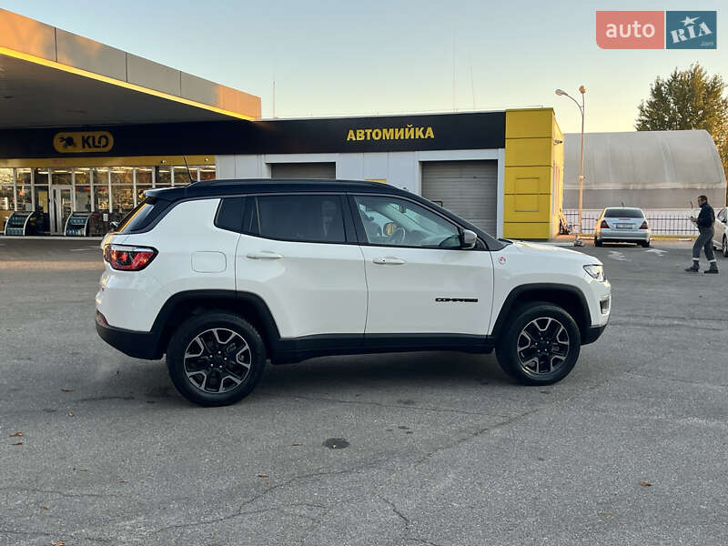 Внедорожник / Кроссовер Jeep Compass 2019 в Киеве фото 11 Внедорожник / Кроссовер Jeep Compass 2019 в Киеве