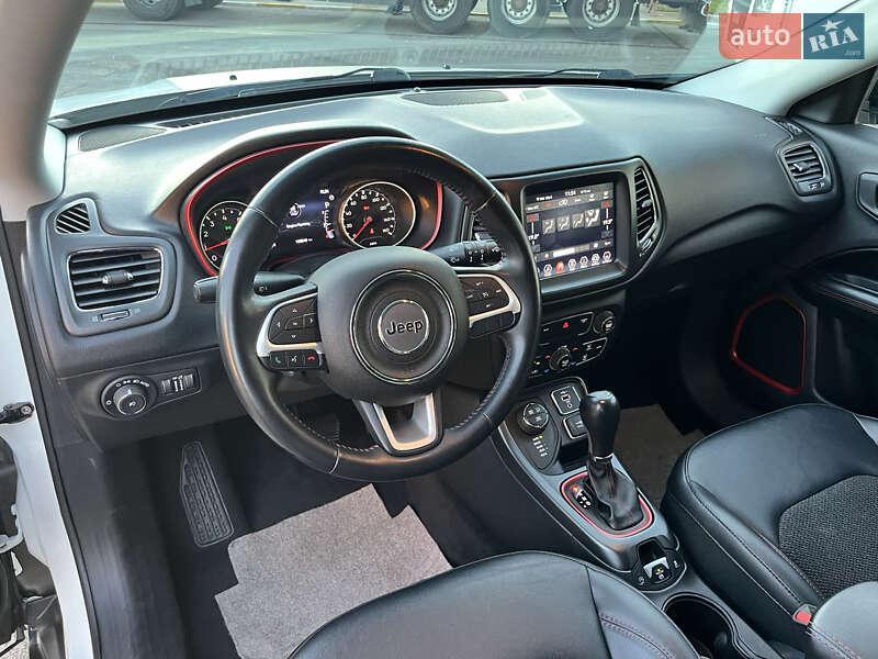 Внедорожник / Кроссовер Jeep Compass 2019 в Киеве фото 39 Внедорожник / Кроссовер Jeep Compass 2019 в Киеве