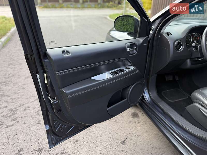 Внедорожник / Кроссовер Jeep Compass 2014 в Киеве фото 17 Внедорожник / Кроссовер Jeep Compass 2014 в Киеве