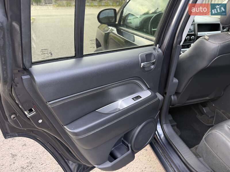 Внедорожник / Кроссовер Jeep Compass 2014 в Киеве фото 25 Внедорожник / Кроссовер Jeep Compass 2014 в Киеве