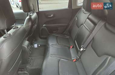 Внедорожник / Кроссовер Jeep Compass 2018 в 