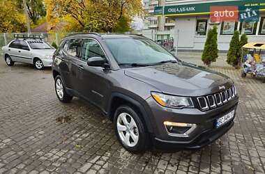 Внедорожник / Кроссовер Jeep Compass 2018 в 