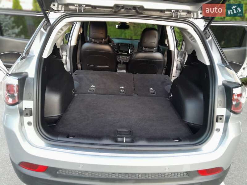 Внедорожник / Кроссовер Jeep Compass 2018 в Киеве