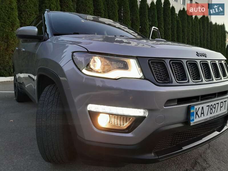 Внедорожник / Кроссовер Jeep Compass 2018 в Киеве