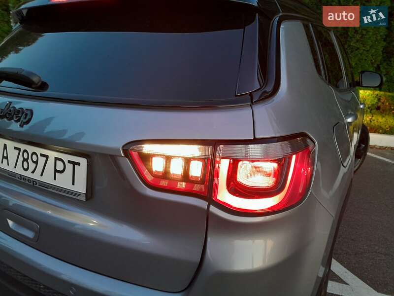 Внедорожник / Кроссовер Jeep Compass 2018 в Киеве