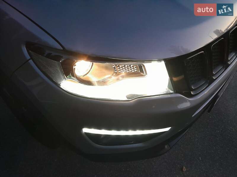 Внедорожник / Кроссовер Jeep Compass 2018 в Киеве