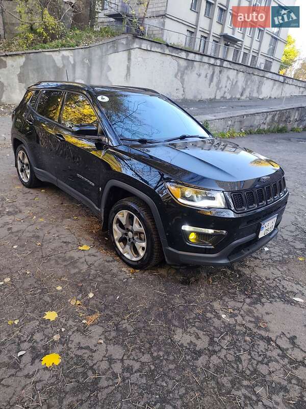 Позашляховик / Кросовер Jeep Compass 2017 в Києві