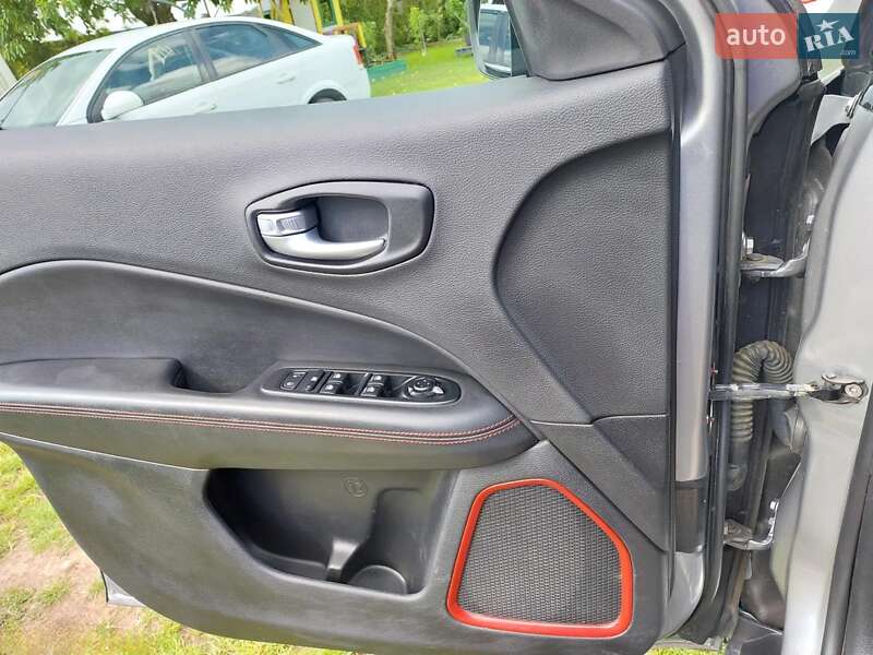 Позашляховик / Кросовер Jeep Compass 2019 в Львові фото 9 Позашляховик / Кросовер Jeep Compass 2019 в Львові