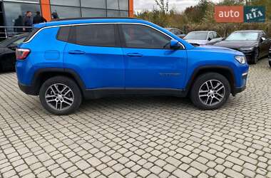 Внедорожник / Кроссовер Jeep Compass 2017 в 