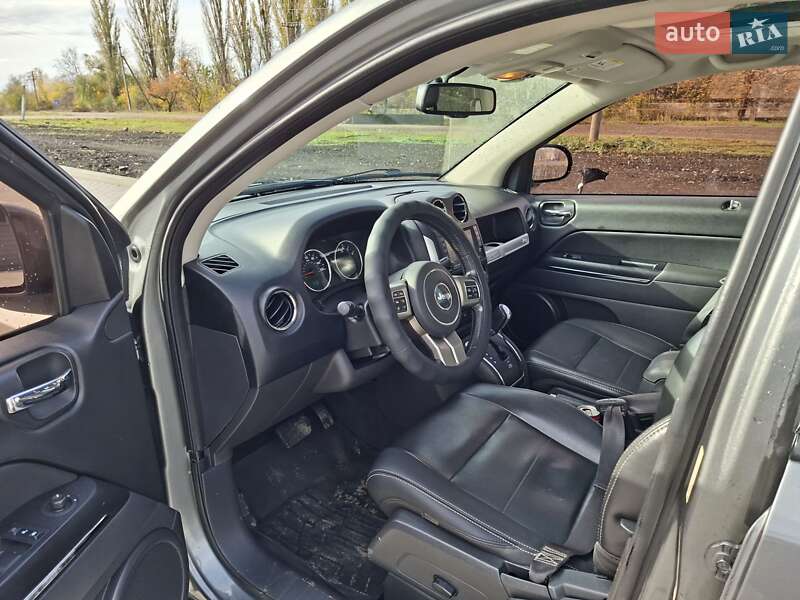 Внедорожник / Кроссовер Jeep Compass 2011 в Врадиевке фото 10 Внедорожник / Кроссовер Jeep Compass 2011 в Врадиевке