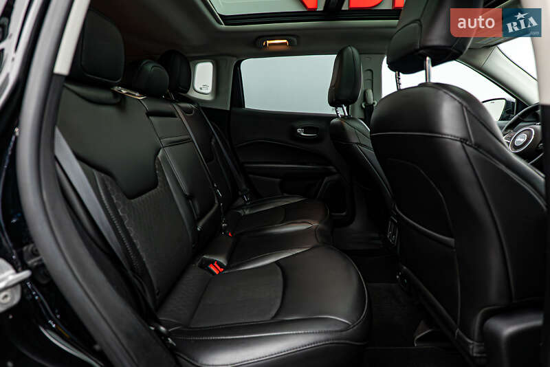 Позашляховик / Кросовер Jeep Compass 2019 в Києві фото 22 Позашляховик / Кросовер Jeep Compass 2019 в Києві