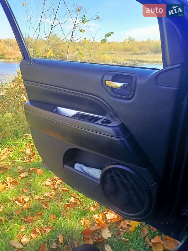 Внедорожник / Кроссовер Jeep Compass 2013 в Ровно