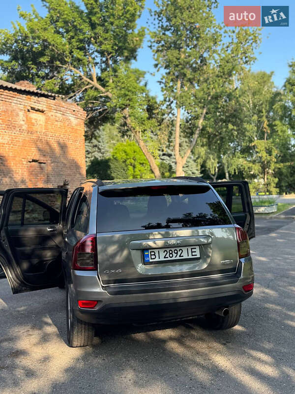 Внедорожник / Кроссовер Jeep Compass 2011 в Кременчуге фото 11 Внедорожник / Кроссовер Jeep Compass 2011 в Кременчуге