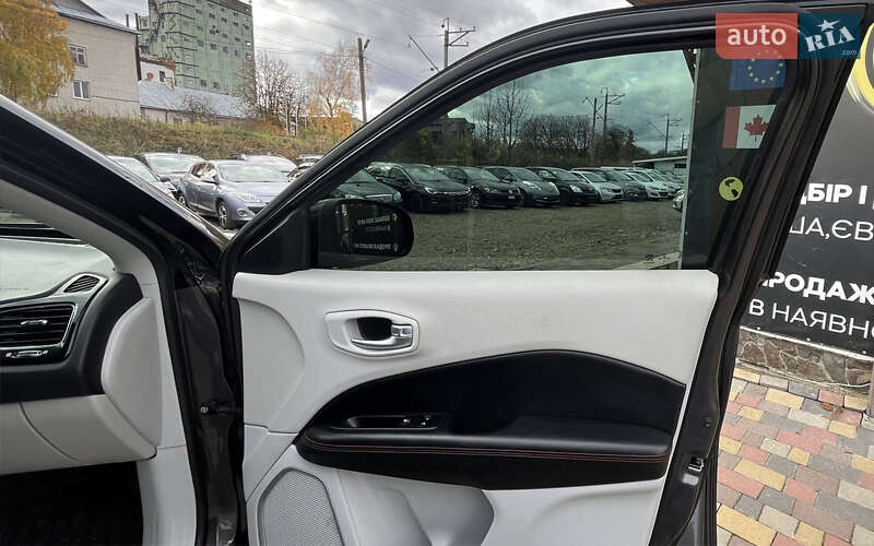 Внедорожник / Кроссовер Jeep Compass 2018 в Стрые