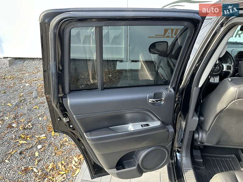 Внедорожник / Кроссовер Jeep Compass 2013 в Киеве фото 25 Внедорожник / Кроссовер Jeep Compass 2013 в Киеве