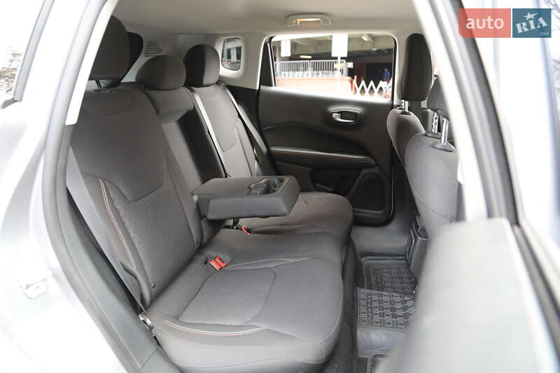 Внедорожник / Кроссовер Jeep Compass 2017 в Харькове фото 9 Внедорожник / Кроссовер Jeep Compass 2017 в Харькове