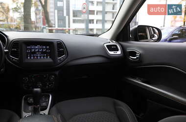 Внедорожник / Кроссовер Jeep Compass 2017 в Харькове