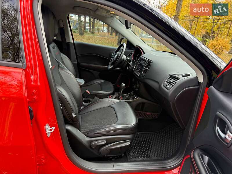 Позашляховик / Кросовер Jeep Compass 2020 в Києві фото 28 Позашляховик / Кросовер Jeep Compass 2020 в Києві