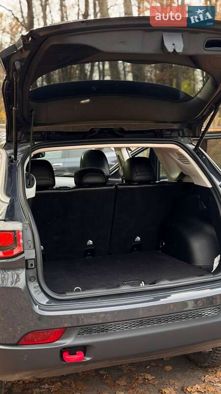 Внедорожник / Кроссовер Jeep Compass 2018 в Киеве