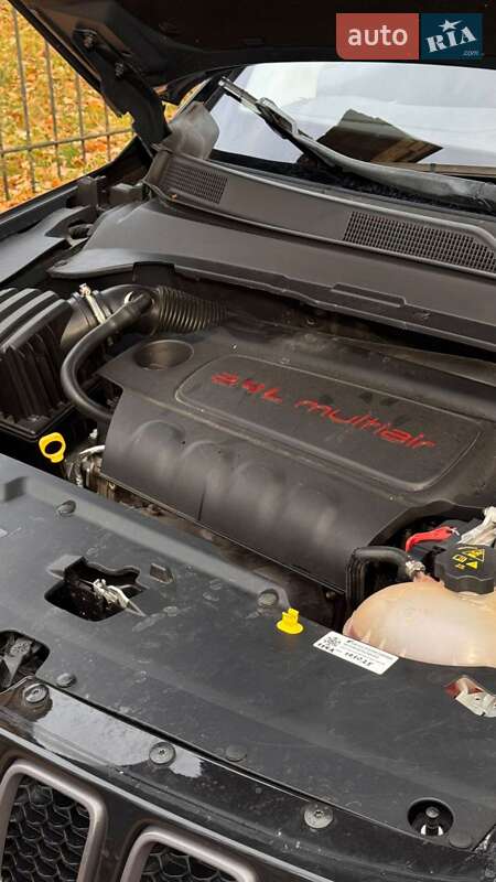 Внедорожник / Кроссовер Jeep Compass 2018 в Киеве