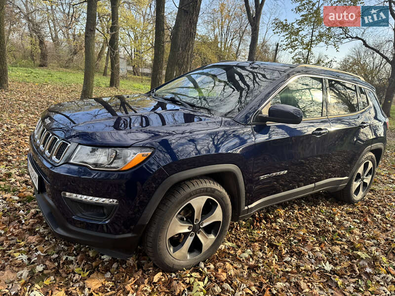 Внедорожник / Кроссовер Jeep Compass 2017 в Черняхове