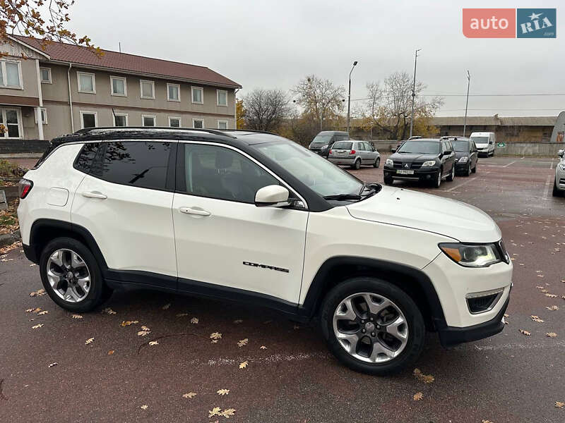 Внедорожник / Кроссовер Jeep Compass 2018 в Киеве
