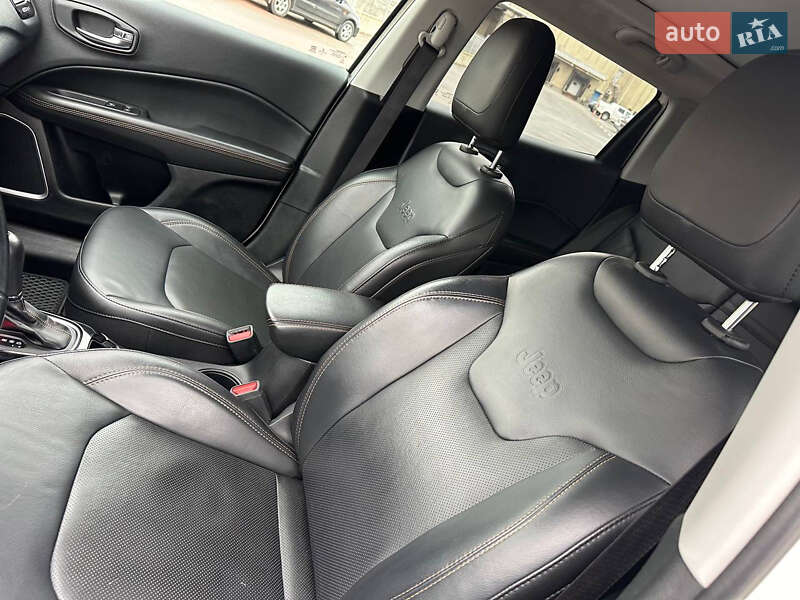 Внедорожник / Кроссовер Jeep Compass 2018 в Киеве