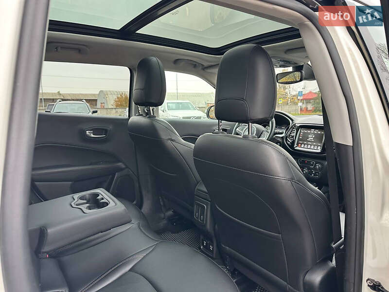 Внедорожник / Кроссовер Jeep Compass 2018 в Киеве