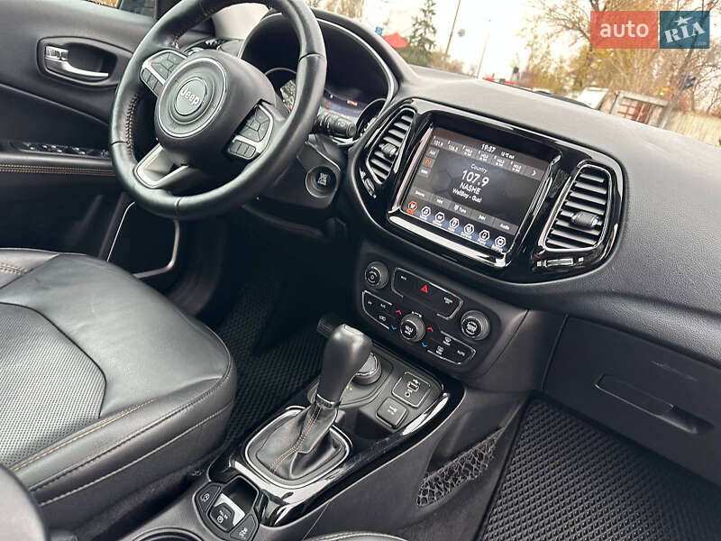 Внедорожник / Кроссовер Jeep Compass 2018 в Киеве