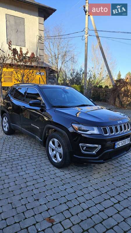 Внедорожник / Кроссовер Jeep Compass 2017 в Старом Самборе фото 2 Внедорожник / Кроссовер Jeep Compass 2017 в Старом Самборе
