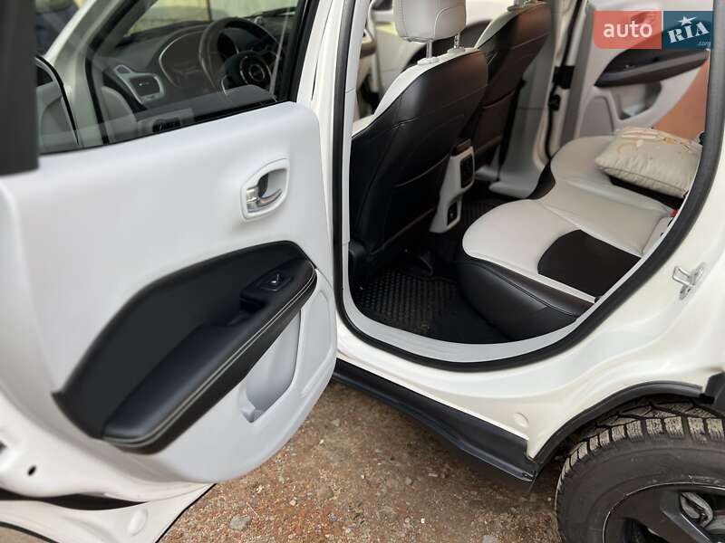 Внедорожник / Кроссовер Jeep Compass 2020 в Киеве