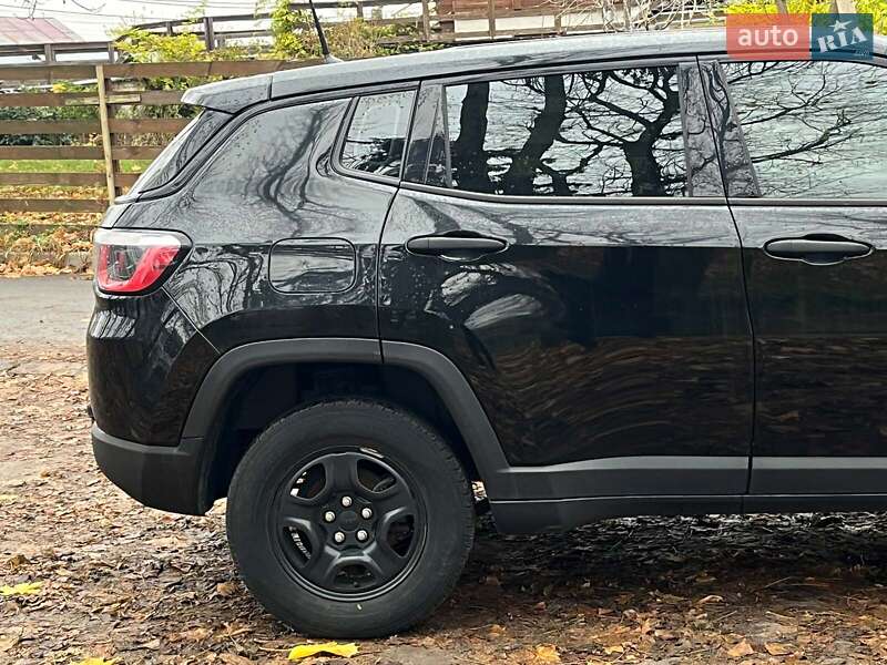 Внедорожник / Кроссовер Jeep Compass 2017 в Киеве фото 7 Внедорожник / Кроссовер Jeep Compass 2017 в Киеве