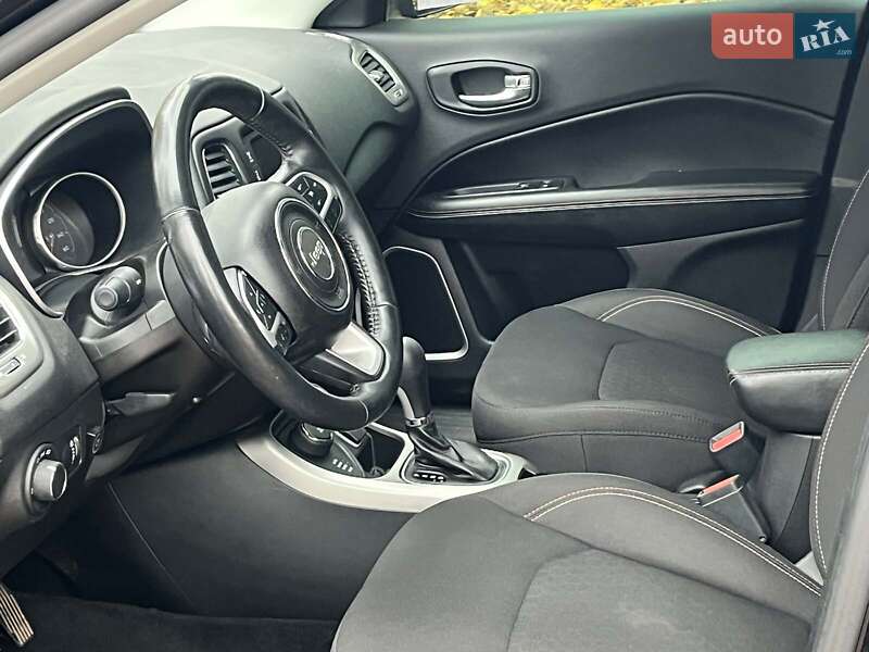 Внедорожник / Кроссовер Jeep Compass 2017 в Киеве фото 15 Внедорожник / Кроссовер Jeep Compass 2017 в Киеве