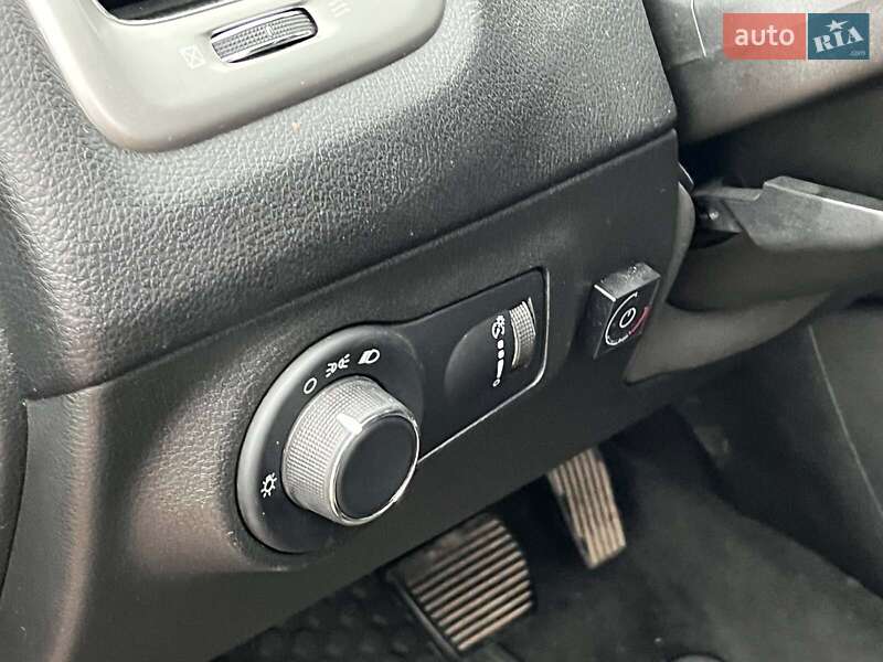 Внедорожник / Кроссовер Jeep Compass 2017 в Киеве фото 19 Внедорожник / Кроссовер Jeep Compass 2017 в Киеве