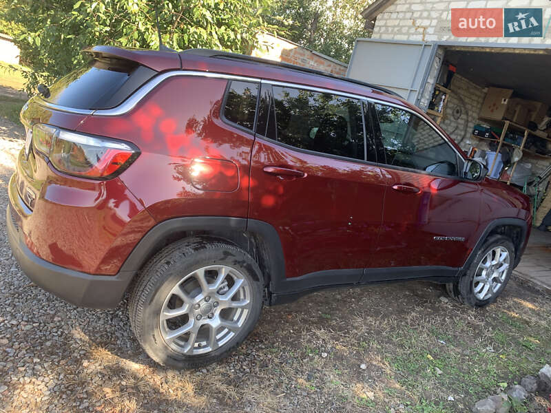 Внедорожник / Кроссовер Jeep Compass 2022 в Ромнах